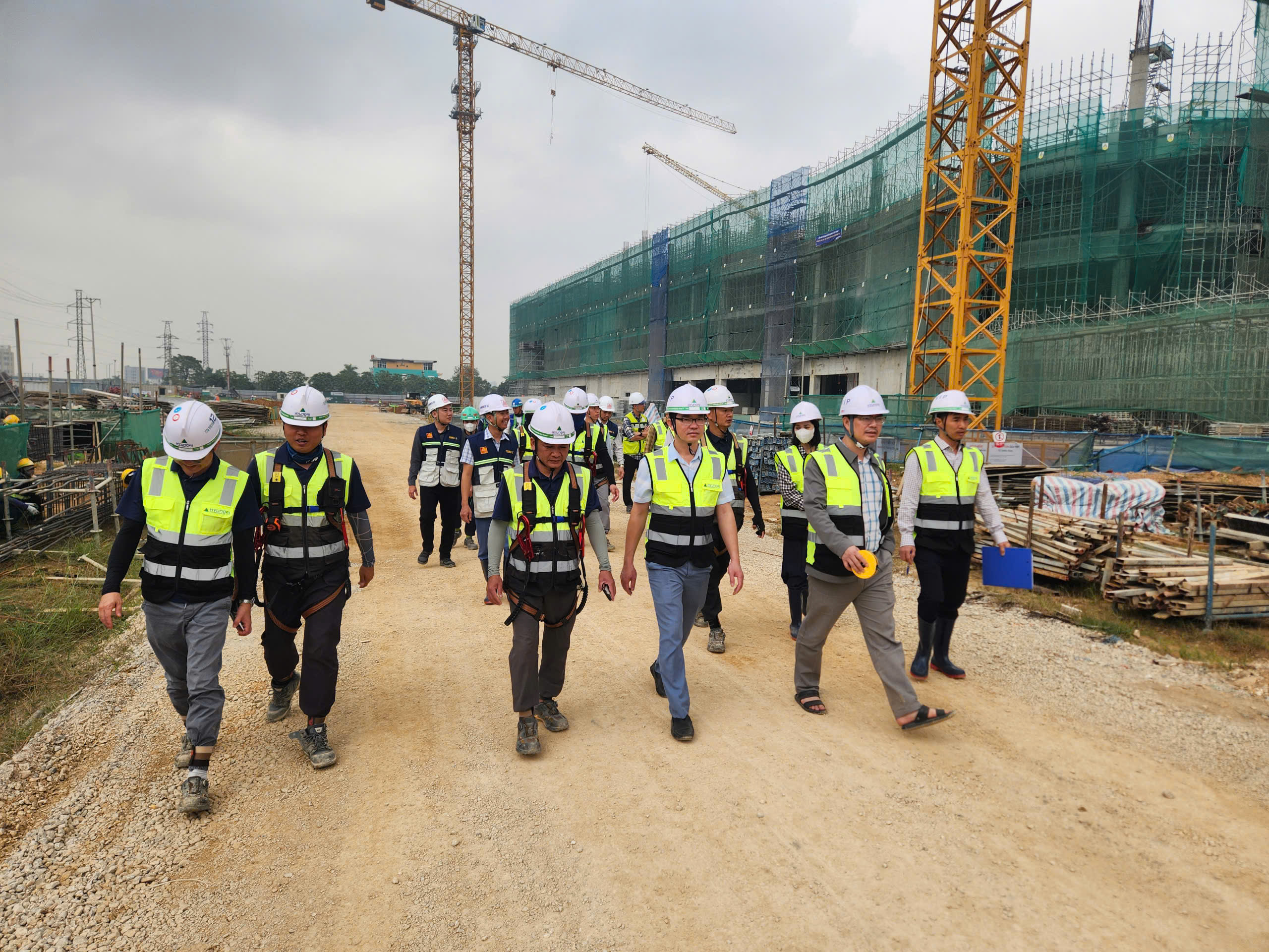 انگریزی: خبر